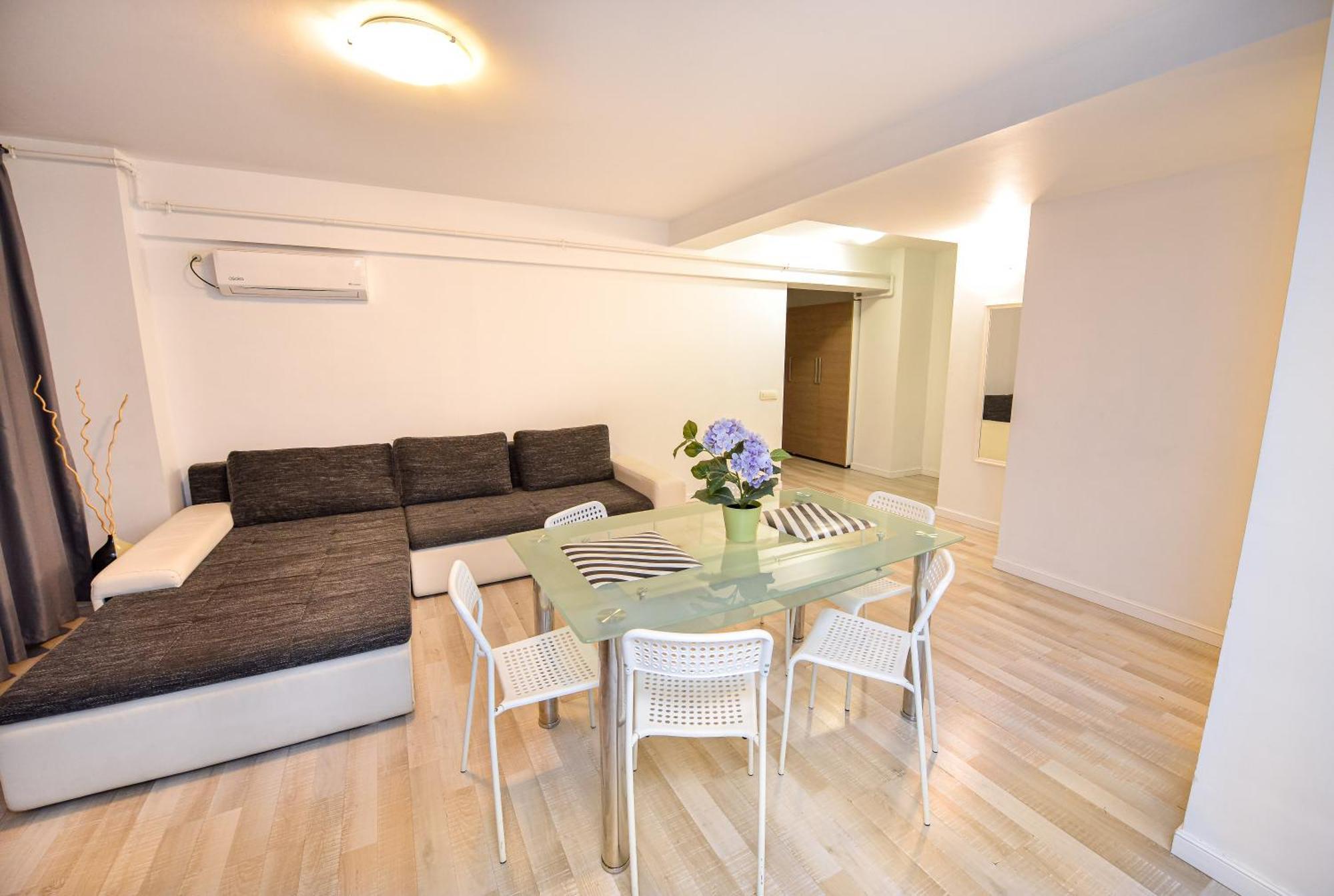 Ideal Old Town Apartment Bucharest